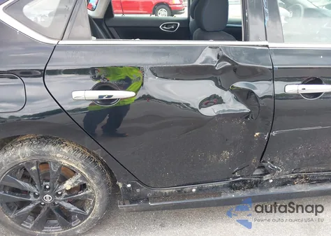 2017 Nissan Sentra Sr Turbo z USA, uszkodzony, nr VIN 3N1CB7AP8HY366286